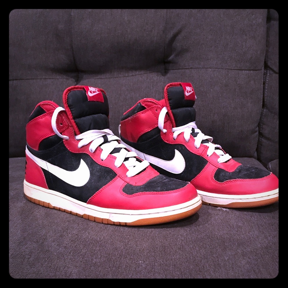 Nike ♨️Big Nike Men’s Size 11.5 #336608-611